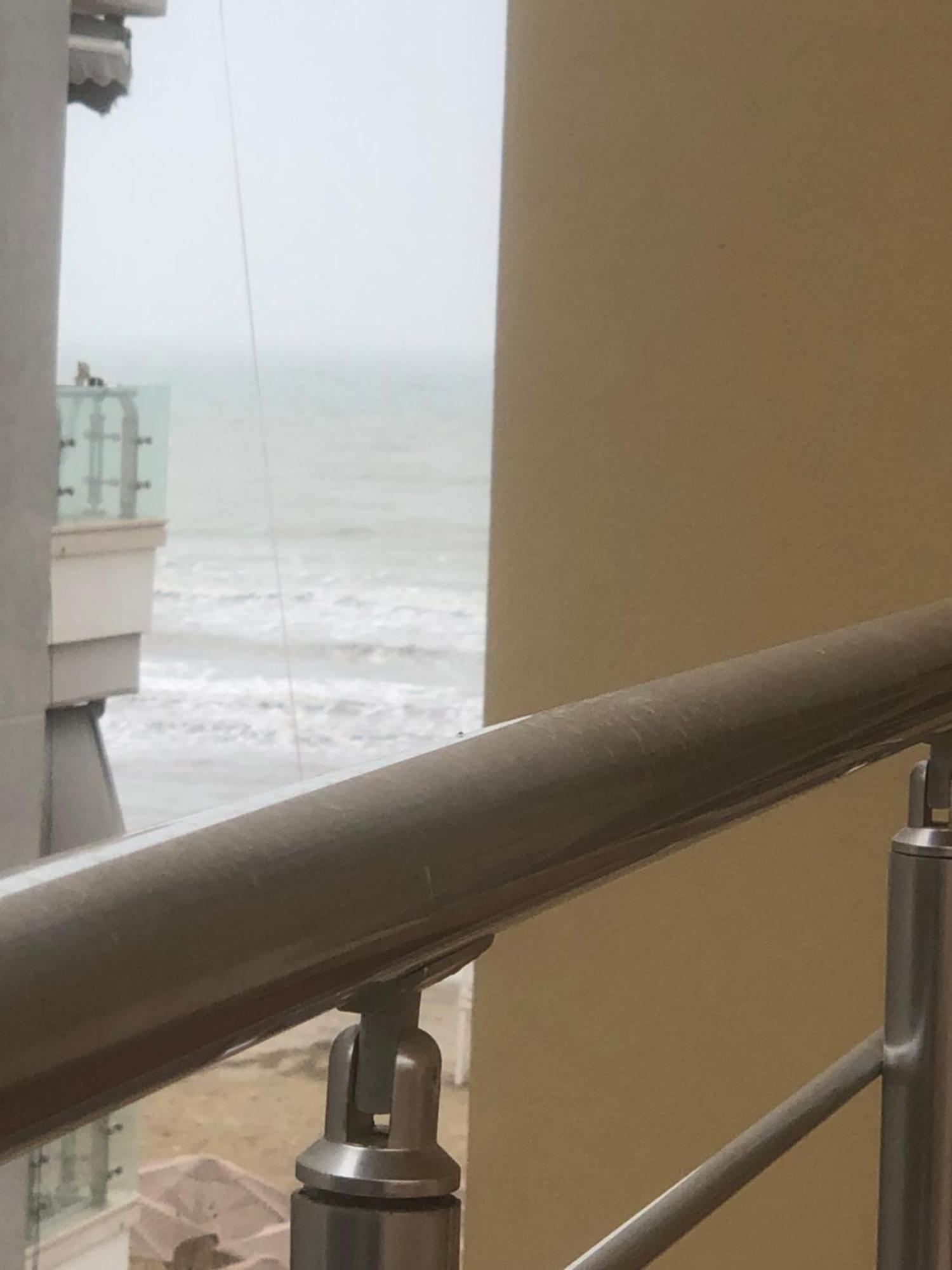 Sun & Sea Apartment Durres Exterior photo